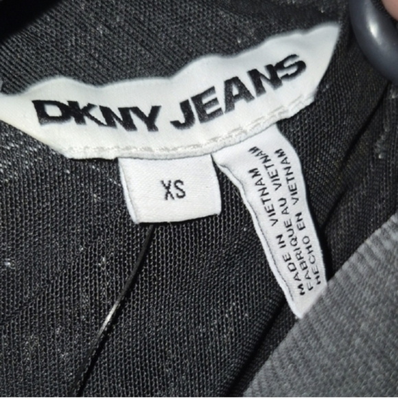 DKNY 🖤✨ Black Sequin Blouse - Picture 2 of 9